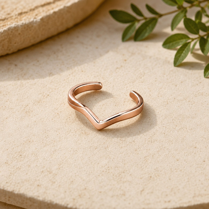 Mary's Notch Copper Toe Ring